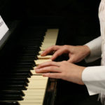 Advantages of adult piano lessons.